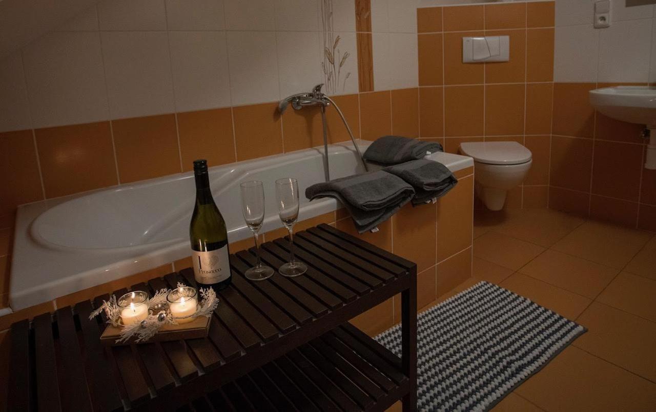 Hausfrymburk Villa Bagian luar foto